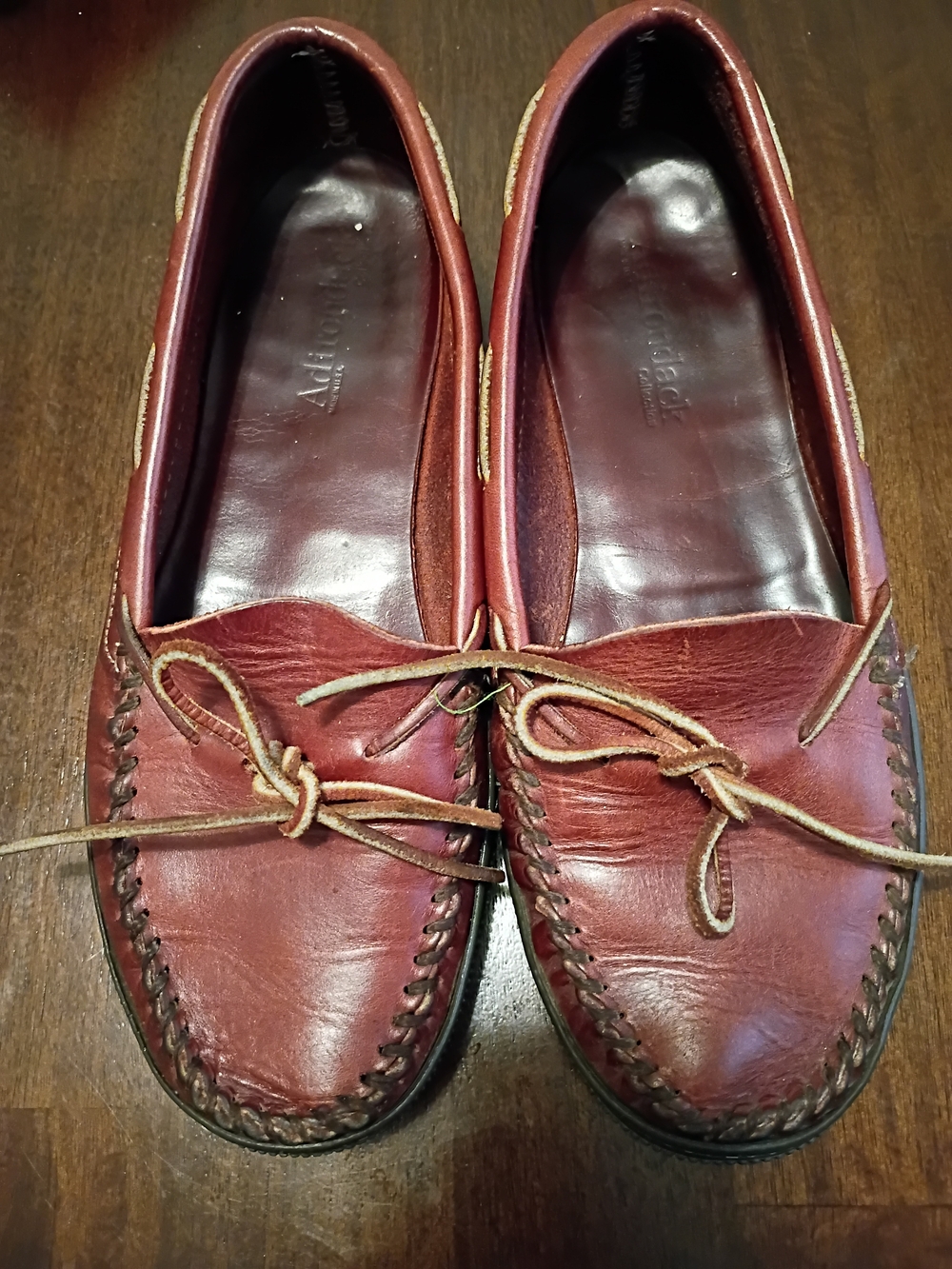 Men's Classic Leather Moccasin Loafers - Burgundy